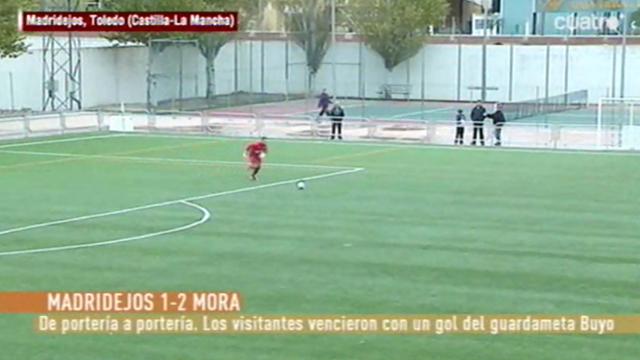 DeportesCuatro's tweet photo. Saca el portero y... ¡golazo de portería a portería!
VÍDEO: http://t.co/VTbEat2Y3F http://t.co/lR6ulq6OGi
