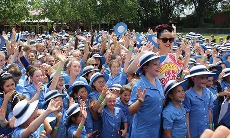 OurPopPrincess's tweet photo. Katy Perry give her $10,000 prize to a private Melbourne school http://t.co/52BwDcIm0Q