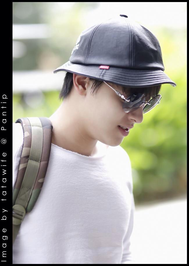 เจมส์จิรายุถ่ายแบบนิตยสารแฮมเบอร์เกอร์ 🍔
14112014.-🍭
Cr: KarlTatawife 🌍