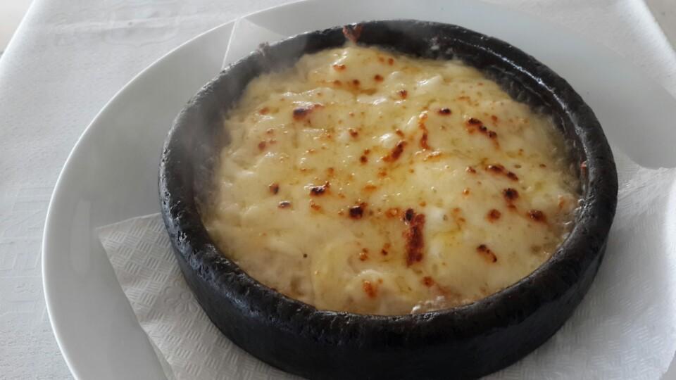 Besamel soslu levrek :) (@ Dolphin Balık Restaurant in İstanbul) 4sq.com/1vhBsFc