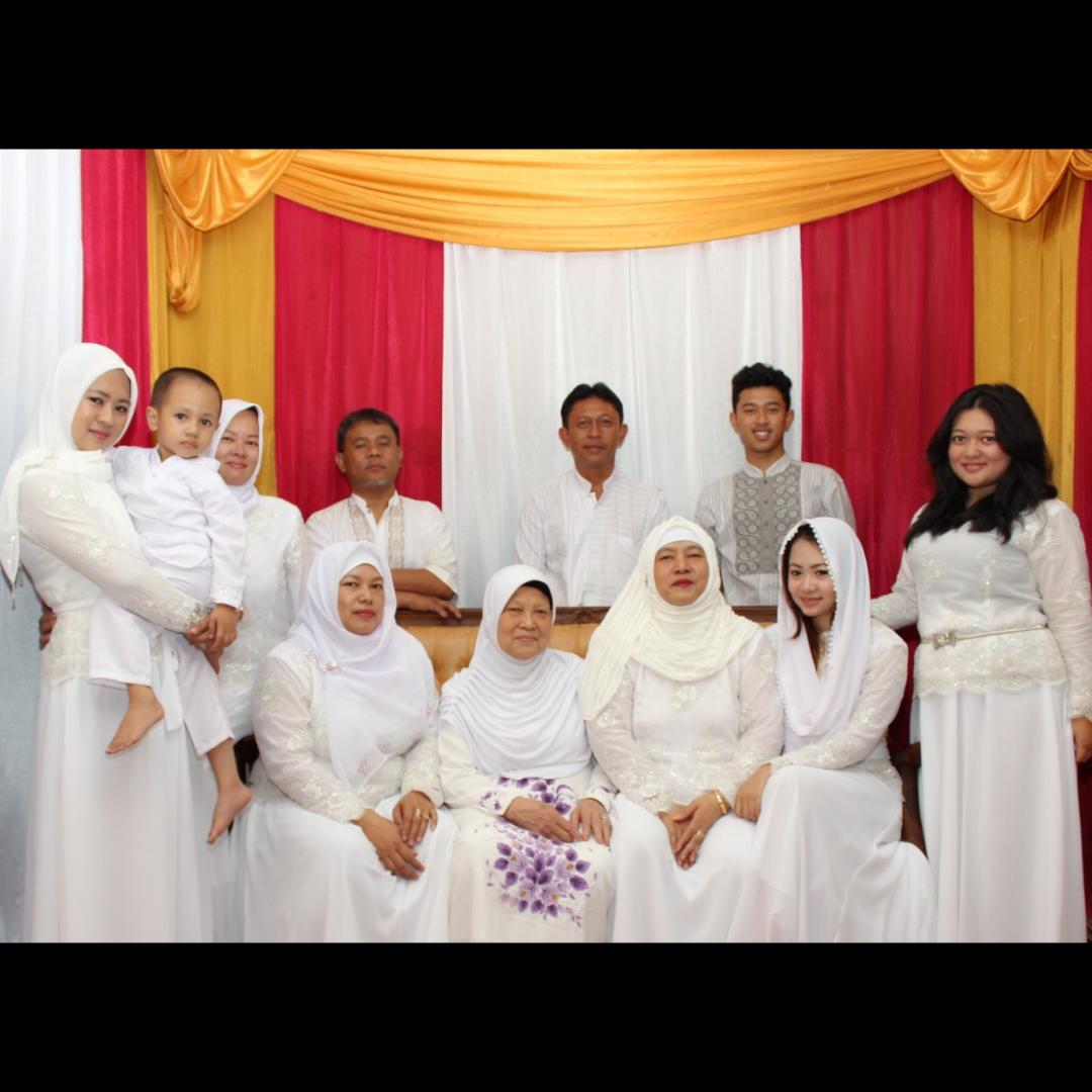 minory_viena's tweet photo. Big Fam http://t.co/BIeGwjiktL