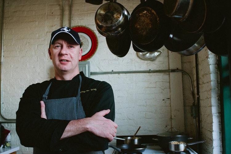 BrEpicBreen's tweet image. @ChicagoDining Charles Webb has cooked for billionaires. Now he'll cook for u in Bucktown home dnain.fo/1EUuFlT