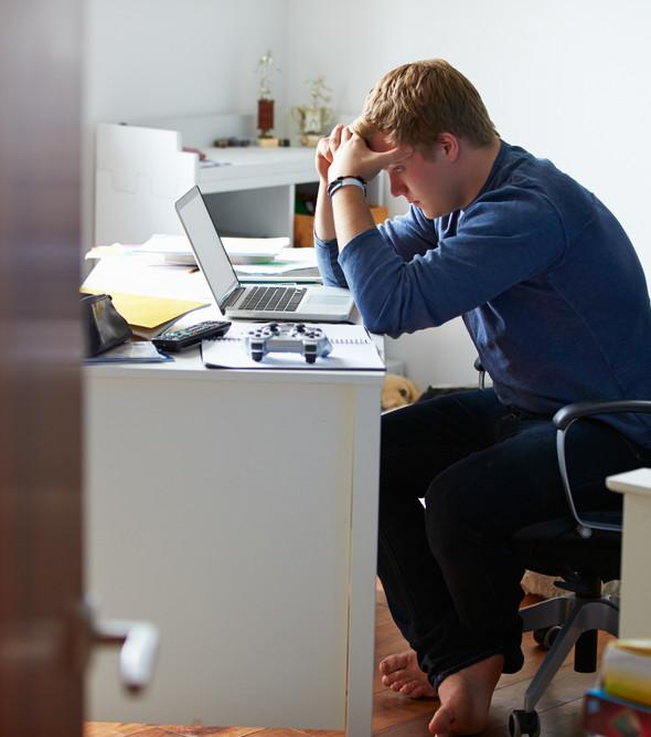 ReputationSenti's tweet image. Poor #OnlineRreputation can damage your company&apos;s sales. Learn how to handle reputation attack slidesha.re/1vhol6W