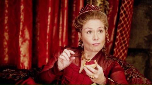 mysehunshine's tweet photo. petition to have a spin off series for catherine de medici pls @CW_network http://t.co/b0mXiaC6Ro