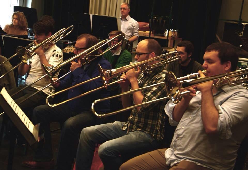 Joostgeevers's tweet photo. Ouderwets bikkelen met 'De Stijl' van Louis Andriessen! Donderdagavond in het @muziekgebouw #askoschoenberg http://t.co/Pku4MApG0V