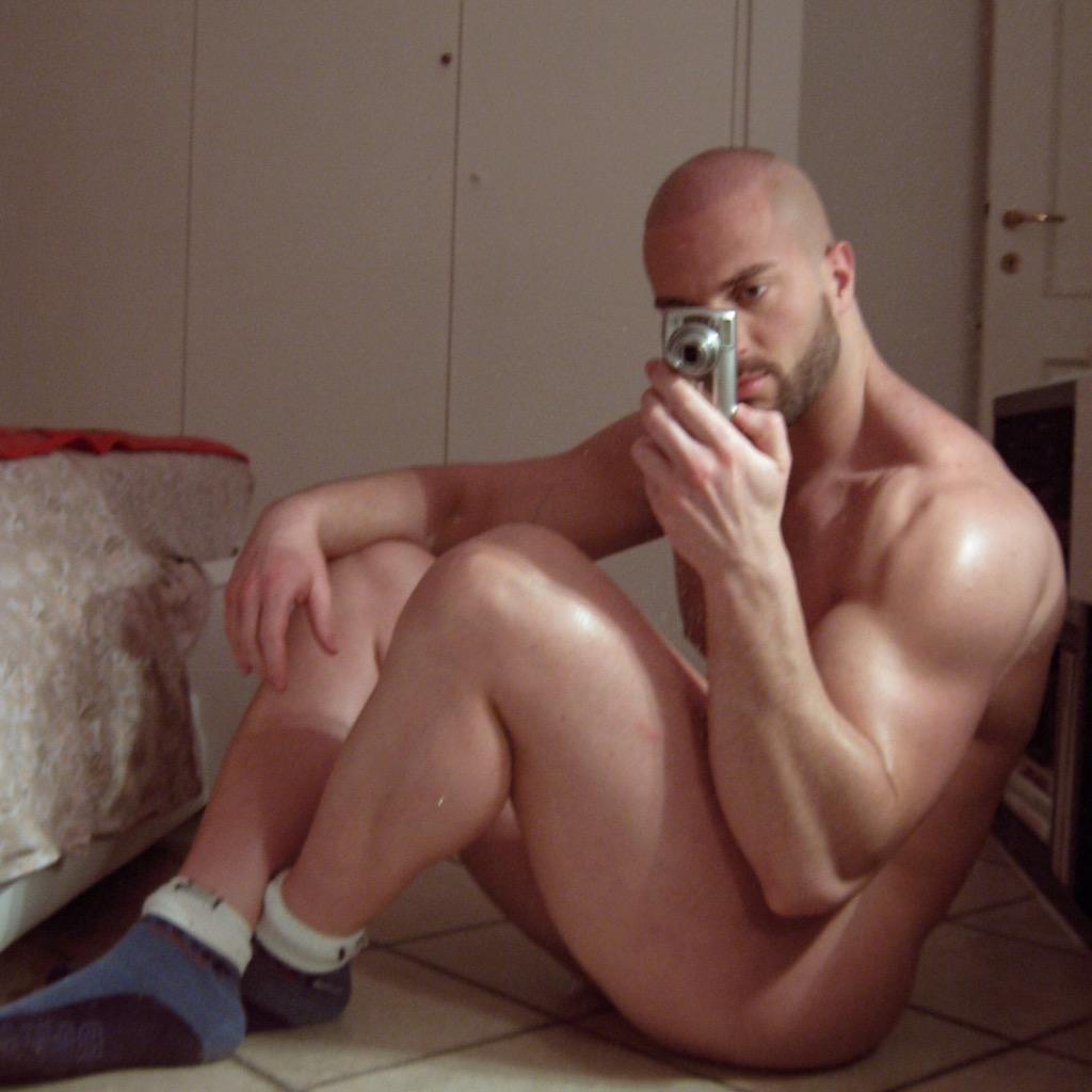 WessMarcus's tweet photo. "@boni_bruno: #DoubleSock #selfie http://t.co/KpgHFnWRiQ" @JaxtonWheeler @KermieM @PrnPrtyPlay @arabguy85 @toddsanfield1 @chrisrockwayxxx