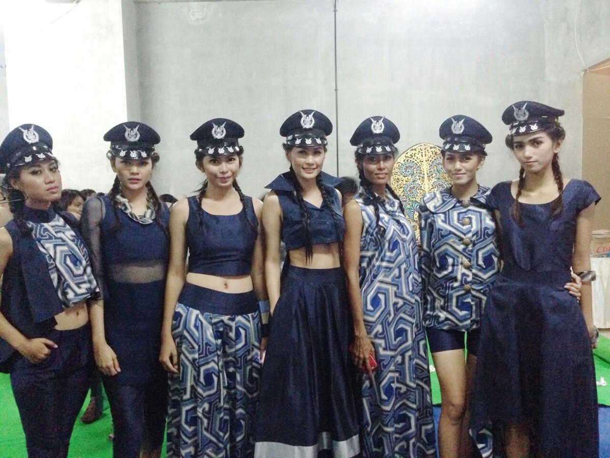 wulandari74's tweet photo. Bali Fashion Tendance'15 - Bintang mira. #teenmodelsagency #tssuites #balifashionweek #BFT15 http://t.co/i2oitSBDyQ