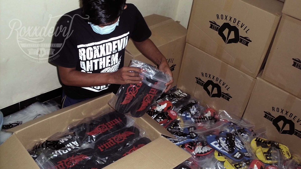 ROXXDEVIL tweet picture