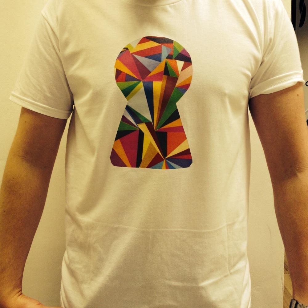 KeyholeClothing's tweet photo. Search for beauty amongst the chaos. http://t.co/TP2Mjf7rvG