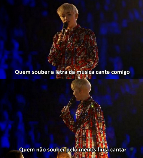 TudoMiley's tweet photo. Eu no meu show #MTVStars Miley Cyrus http://t.co/AfoxjlXX8O