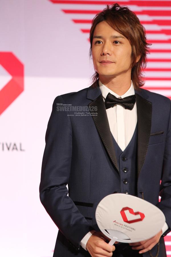 sweetmeduza26's tweet photo. ภาพนี้อารมณ์แบบ Man with long vision! #CEOLook #WelcomeBackTackey ภาพแรกของวันนี้ฮับ http://t.co/1BPLO0tUjL