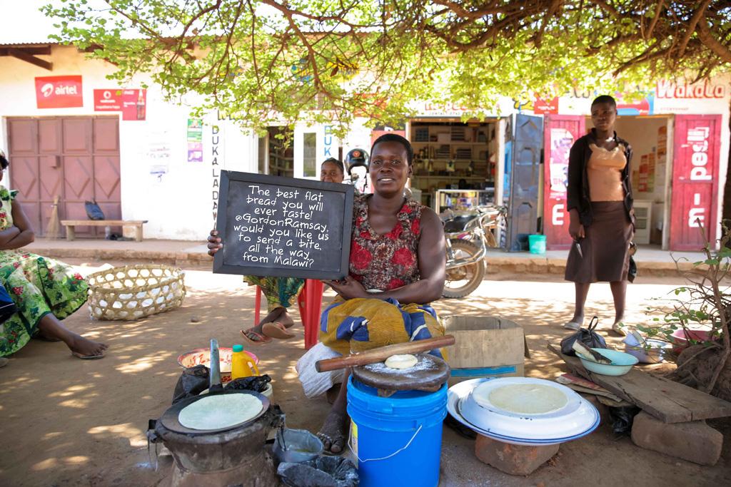 DHLAfrica's tweet photo. #AfricaAsOne: @JamieOliverCom @JamiesFoodTube  We asked @GordonRamsay the following question... http://t.co/8GjP5yWDm1