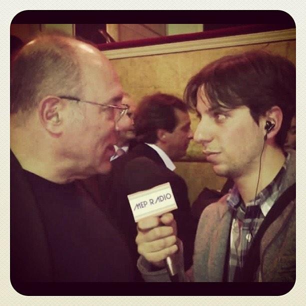 ilpuglio's tweet photo. Tanti auguri di buon compleanno Carlo! #64anni #Verdone #mito http://t.co/kj7MvhjccL