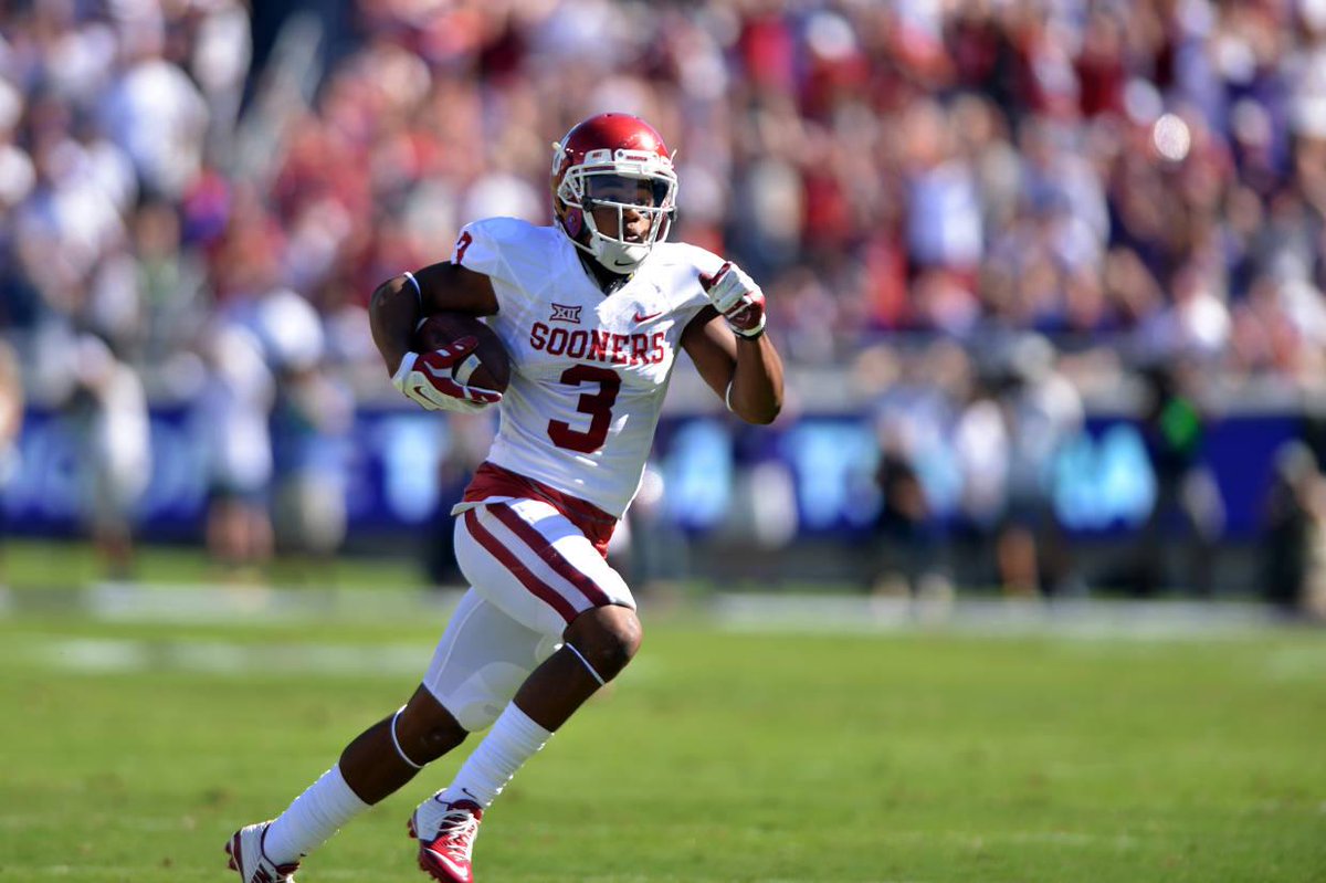 .<a href="/sterl_shep3/">Sterling  Shepard</a> is up for the <a href="/biletnikoffawrd/">Biletnikoff Award</a> &amp; you can help him advance! VOTE NOW: bit.ly/Vote4Shep