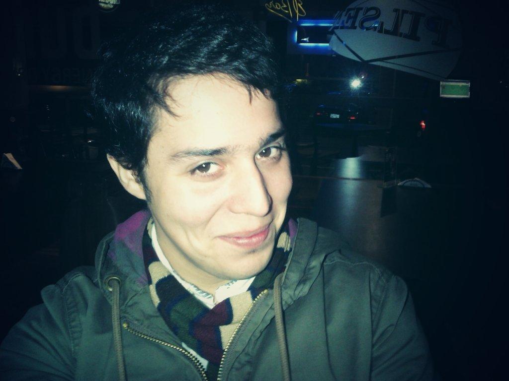 HOLANDA2007's tweet photo. Sos de @HOLANDA2007, hablás con uno de otra promo y vos estás... http://t.co/ar1KqwSzoT