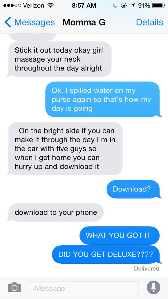 supercutswiftie's tweet photo. MY MOM IS THE BEST IM CRYING #FOURIsOutNow http://t.co/mJ8PQQ7ZIy