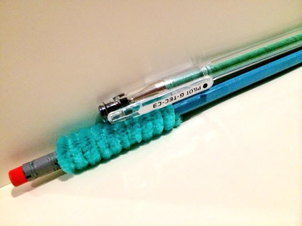 padilla_13's tweet photo. Waw colors 💙💚💙💚 Got my CONRAD today 👍 Thank you to III-6's @TeamConrad_ http://t.co/NiWCB28Acl