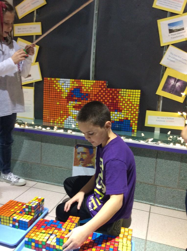 JaredkidBBE's tweet photo. Jared's kids Rubik's cube mosaic 225 cubes of creativity! #learnup #bbetigers #dothecube @Othell @sushay82 http://t.co/XcJhdet3MM