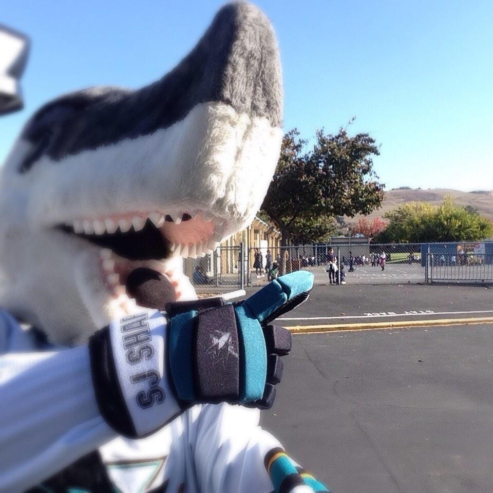sjsharkie's tweet photo. Had fun today surprising kids like this one! Did 5 visits with #readingiscoolpresentedbycomericabank http://t.co/tsGEPHftPh