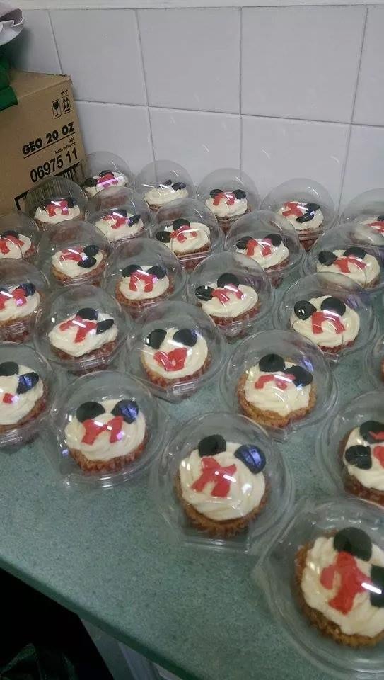 HMHCakes's tweet image. 45 Minnie Mouse cupcakes made at the weekend!