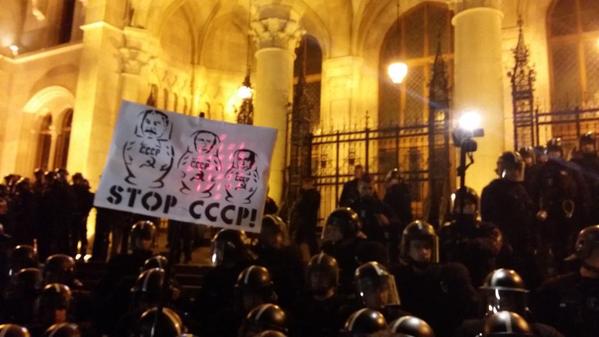 B2q9X4jCAAEm8GD.jpg:large