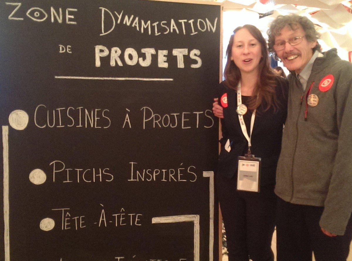 CDECCSPMR's tweet photo. On est dans la zone lab "dynamisation de projets" à #jevoismtl JAMAIS SANS #MACDEC http://t.co/aYjnTqHU9e