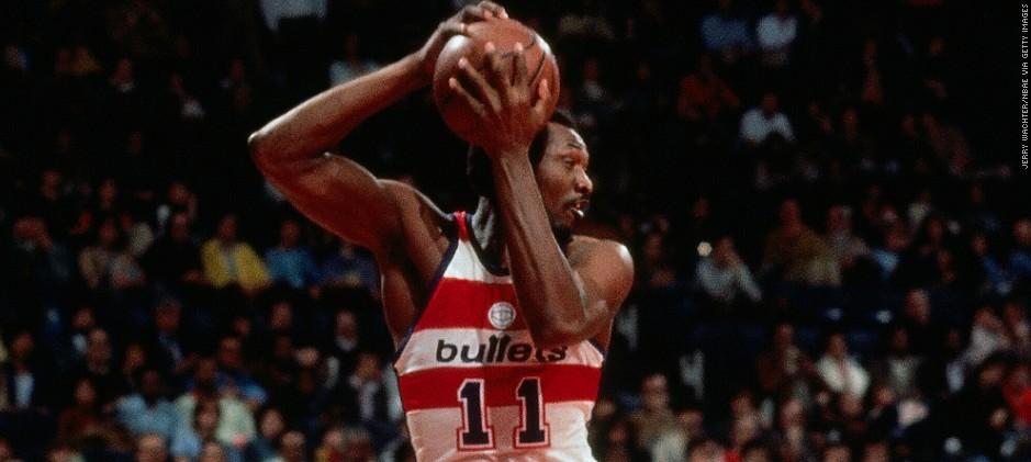 Happy 69th Birthday to HOFer and NBA legend Elvin Hayes!   