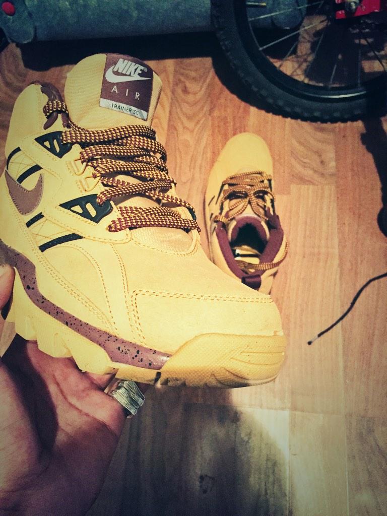 DABOIICE's tweet photo. My Favorites #BoJacksons #TrainerSC #SpecialEdition What Yall Think!!! http://t.co/zrRRIDt6uQ