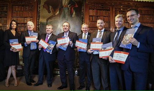 AlexSalmond's tweet photo. In Melrose earlier to unveil blueprint to maximise economic benefit of new Borders Railway http://t.co/R32p18Fvsh http://t.co/90O4RJvrTD