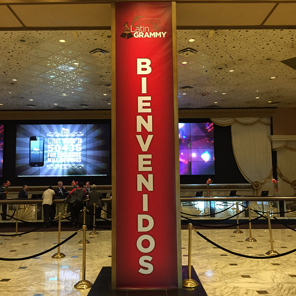 LatinGRAMMYs's tweet photo. ¡Buenos días! Bom dia! Good Morning! Desde @Vegas! Hoy comienza la semana de los @LatinGRAMMYs http://t.co/4GiegSpMIs http://t.co/mekIc8WiXZ