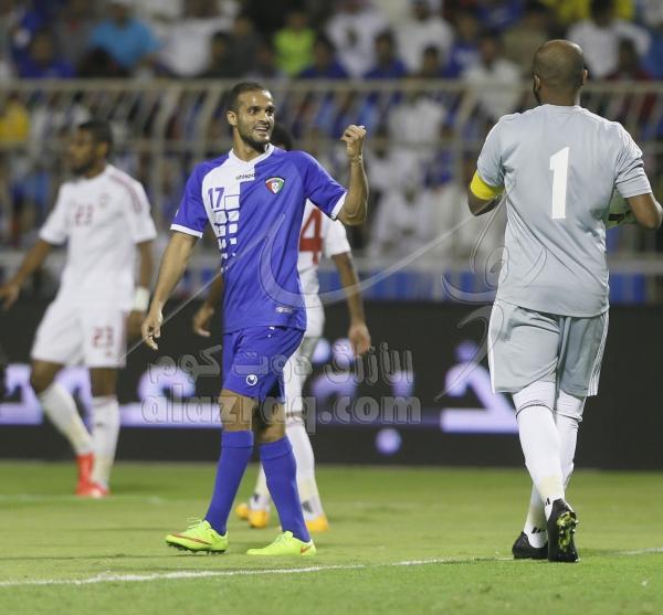 te9war's tweet photo. صور مباراة
#الكويت_الامارات

#خليجي22
#كاس_الخليج
#خليجي_22
#الابيض_الاماراتي
#الازرق http://t.co/5vxYFgXQdW