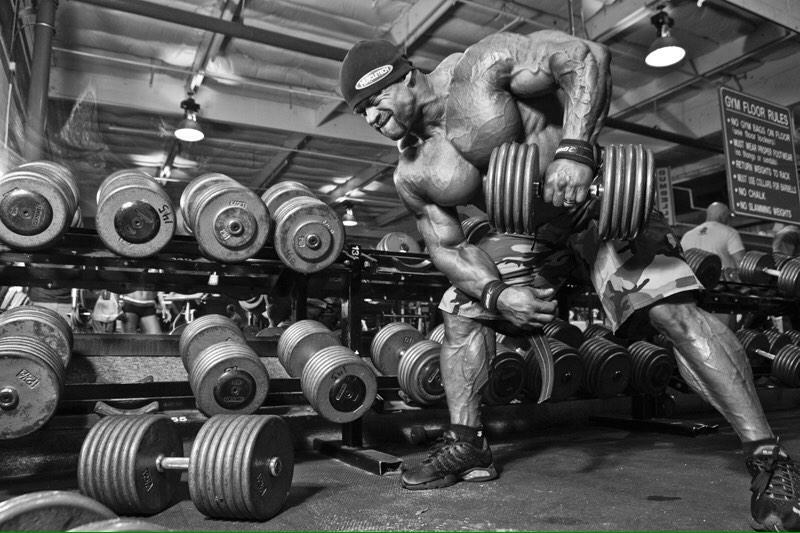 GenerationIron's tweet photo. RETWEET if you like heavy metal http://t.co/AmutSrcoxy