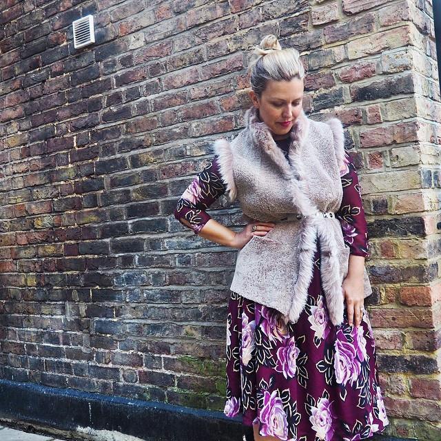 DOMGOOR's tweet image. Rt-@erica_davies Making a gilet work with everything on MMM today #seeblog This one is by @domgoor and I love it 💕