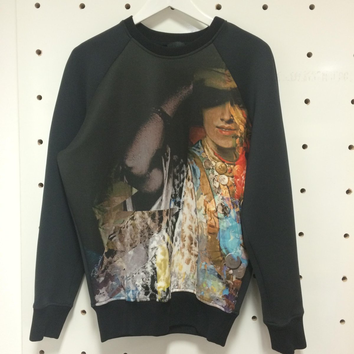 Embedded image permalink