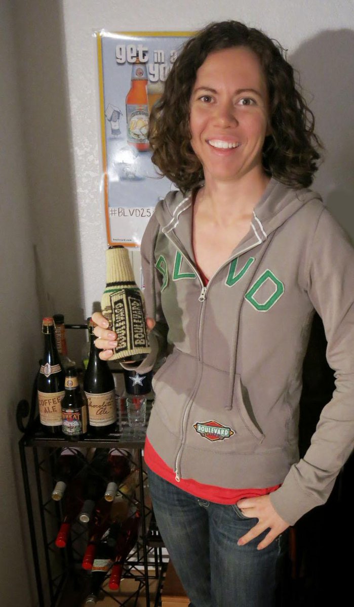 downtown_gal's tweet photo. @Boulevard_Beer I had trouble narrowing down my fav BLVD gear, but I'm pretty sure the jacket is my fav. #BLVD25 http://t.co/hpqswHUY1k