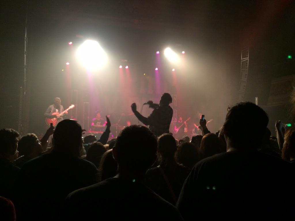 AlexSak's tweet photo. @bradleywalden of @Emarosa is the greatest performer I've ever witnessed in my entire life. Killer opening set. http://t.co/Bhv0K8HslI