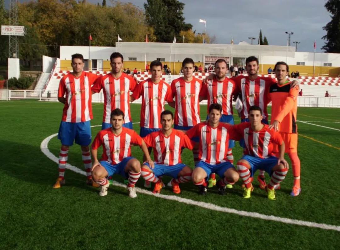 CDMTBSENIOR's tweet photo. Equipo titular C.D Montalbeño 1 vs 0 Egabrense http://t.co/VCUZBepnBP