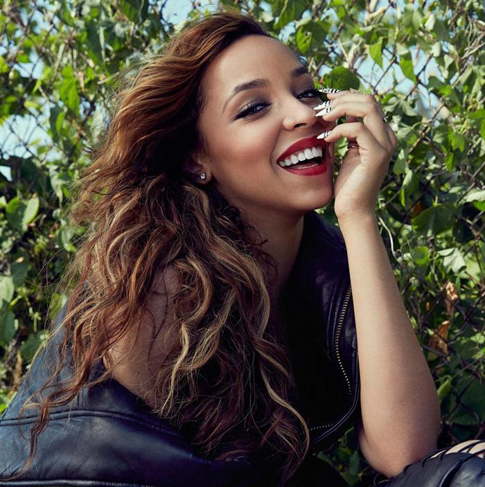 thecocomag's tweet photo. #NP Feels Like Vegas by @Tinashe http://t.co/UTco1L7YP3 #musicmonday #LosAngeles #USA #COCOturns2 #COCObeats http://t.co/Dld7paRJoC