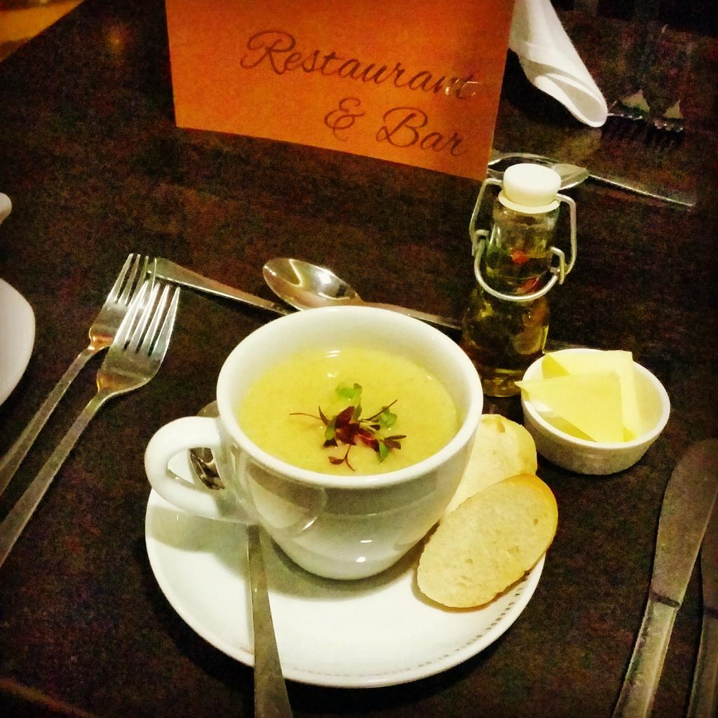 View Bar/Restaurant tweet media