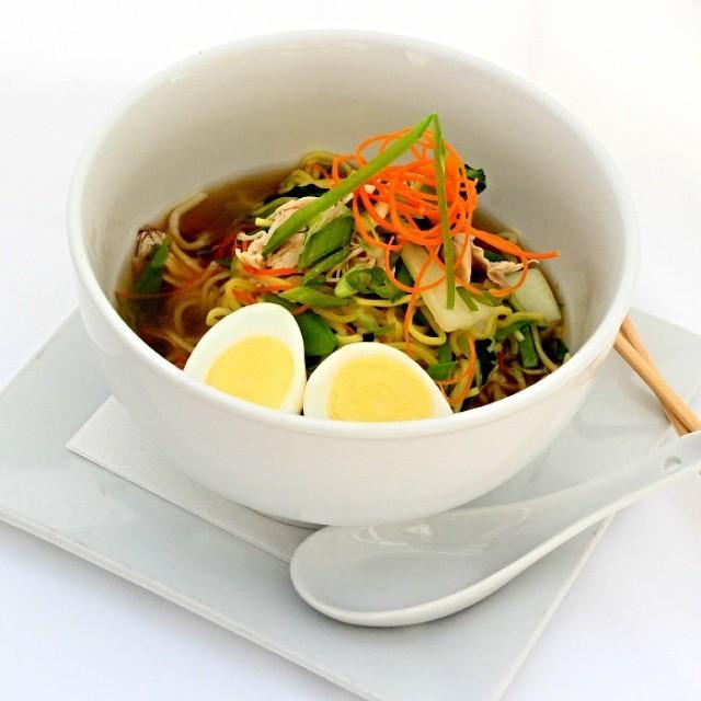 bryantparknyc's tweet photo. Yum! RT @celsiusnyc: Brighten up your day with some chicken ramen, it always makes us smile :) #HeatUpWinter http://t.co/JG004ZA9rJ
