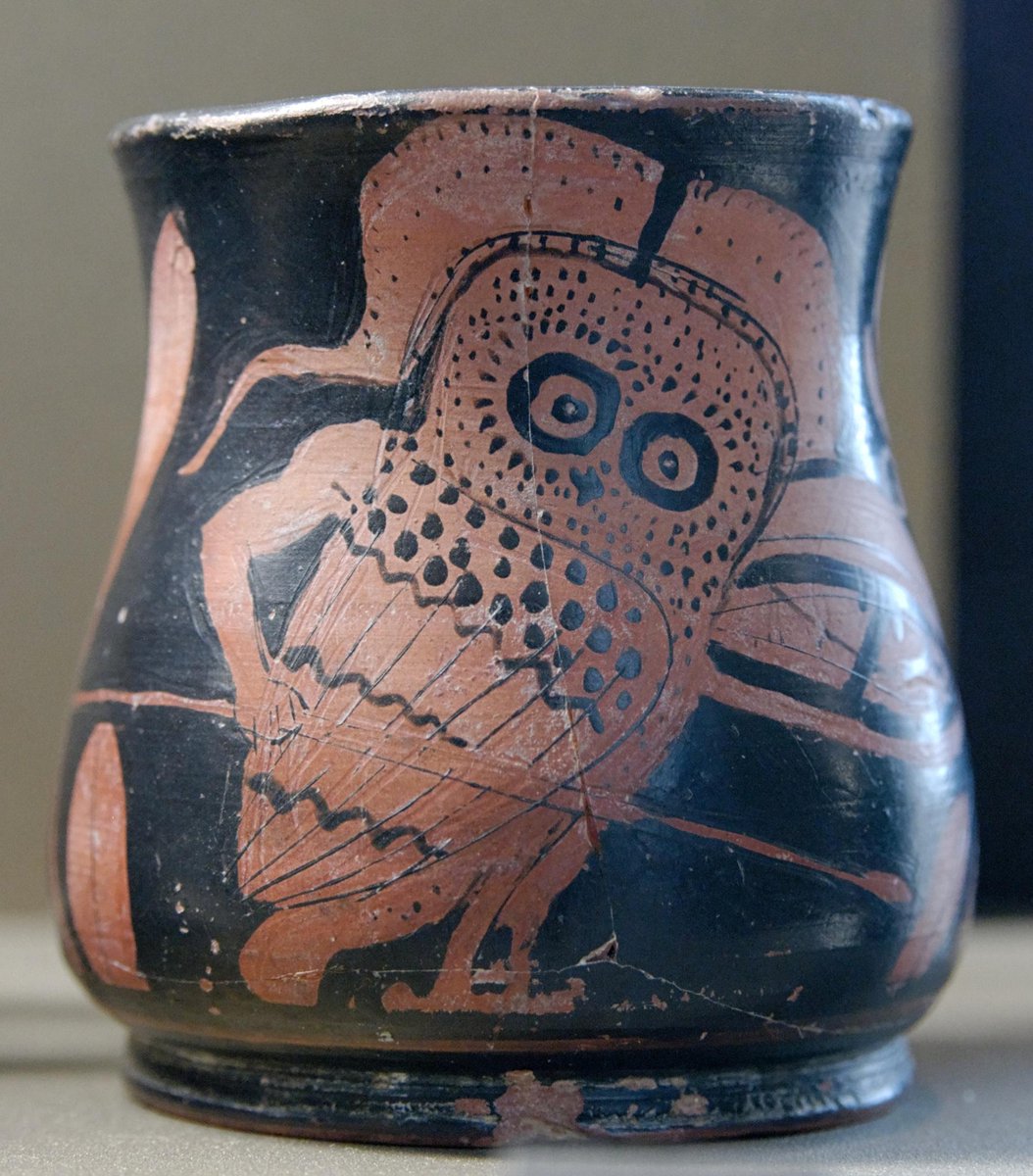 Pythika's tweet image. Armed Owl. Attic oinichoe, perhaps for the Anthesteria, c 400 BC, Louvre. Photo by Marie-Lan Nguyen.