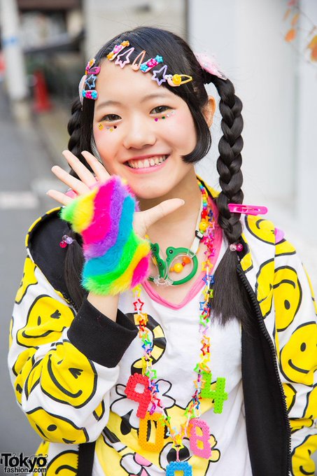 いまこそ 黒髪デコラ がとってもかわいい 黒髪popメイクの必勝法 ｓｐ動画つ カリスマトーク 女の子のカワイイを発信するメディア