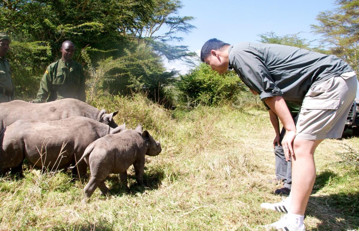 chhhandan's tweet image. Yao Ming to Star in Animal Planet Special, ‘Saving Africa’s Giants With Yao Ming’ ift.tt/1ye3Wg2