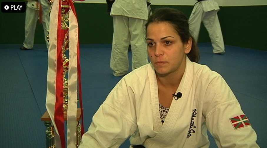 La karateka Diana Cantero (<a href="/kyokushindiana/">Diana cantero</a>), del #conquis, Campeona del Mundo ZORIONAK! eitb.com/es/deportes/ot…