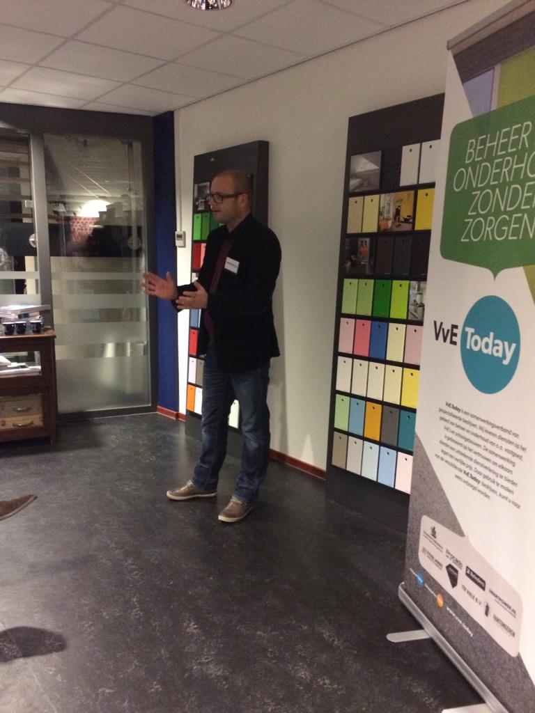 Jeroen_Reinders's tweet image. Vol power verteld Arnoud Tomassen over  @SmartPowerNL #vvetoday