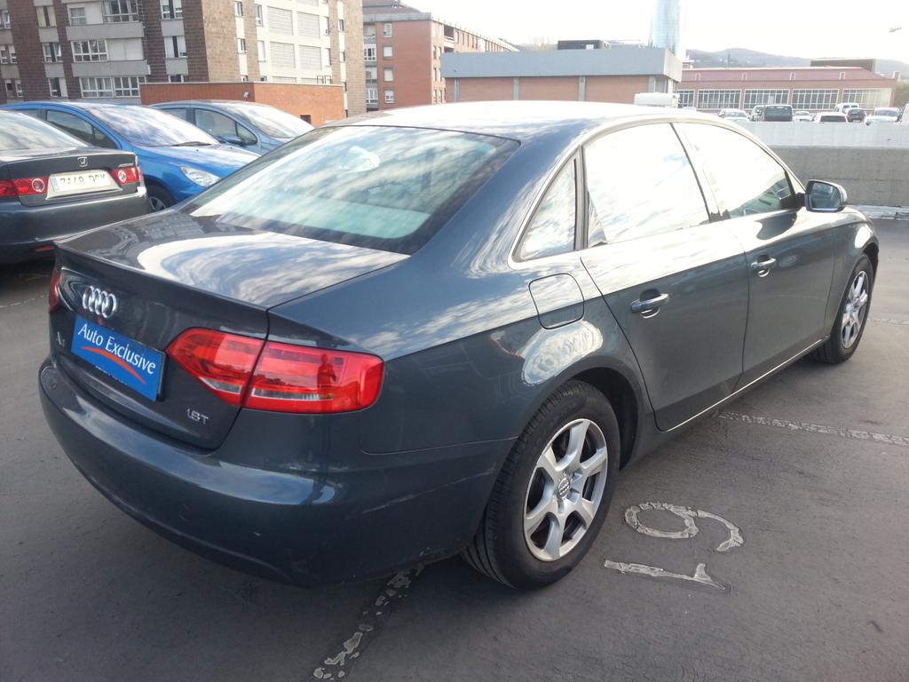 AutoExclusiveBi's tweet image. Audi A4 1.8 tfsi 122cv, 20.000 kms del 2.010 : 16.900€