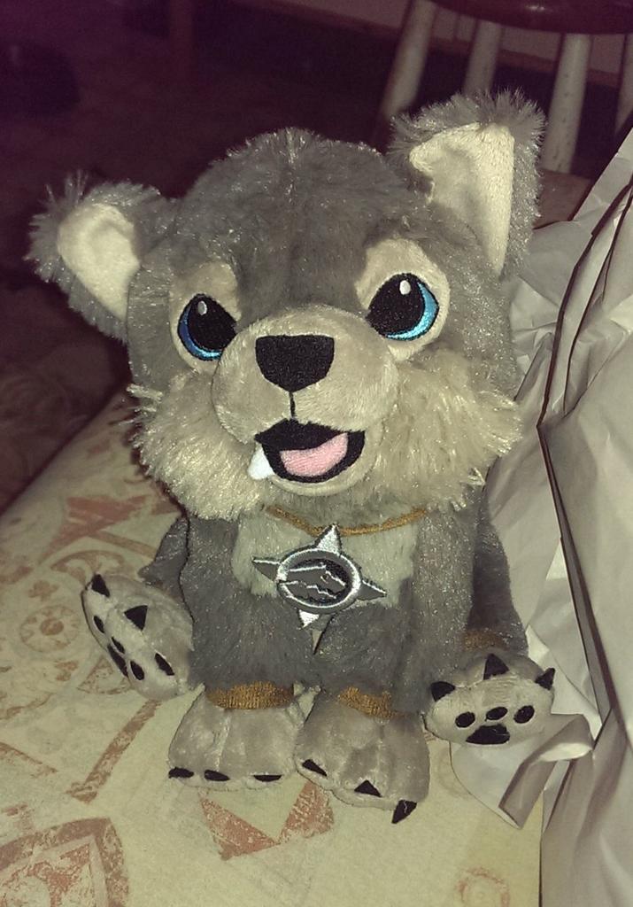 ItsTalegas's tweet image. He&apos;s so damn cute and soft! #BlizzCon2014 #Warcraft
