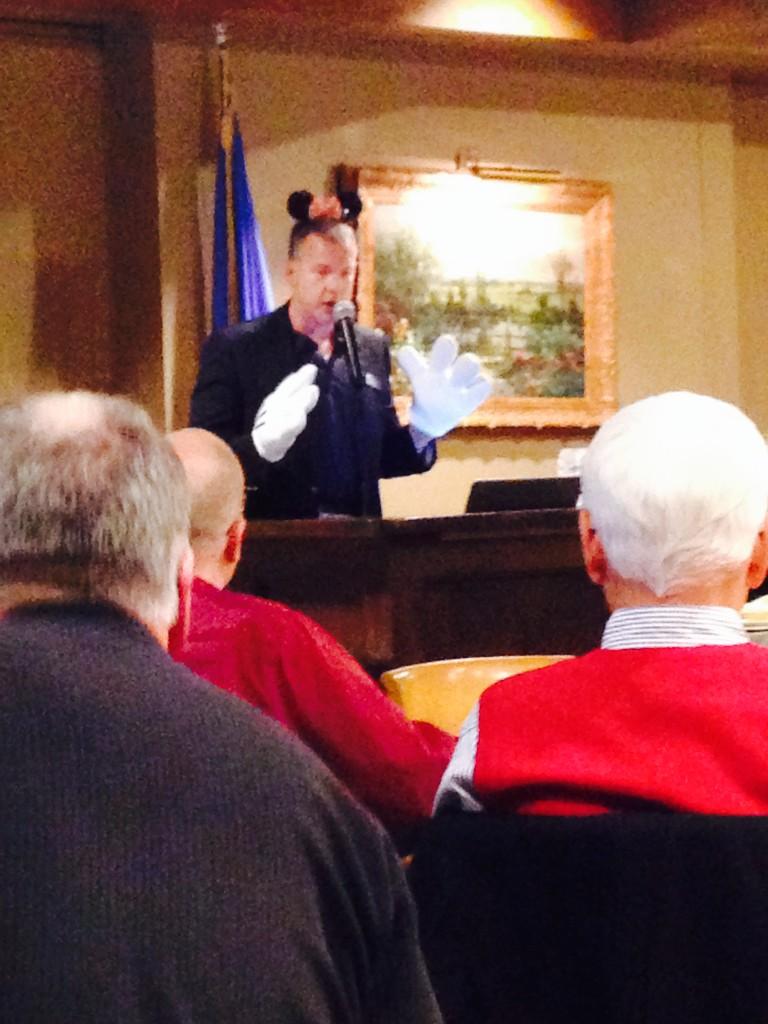 TulsaPipeliner's tweet photo. Any guesses why the Club President- Dwayne Herrold isn't at tonight's meeting? Mike Sanders explaining. http://t.co/lHt651056Z