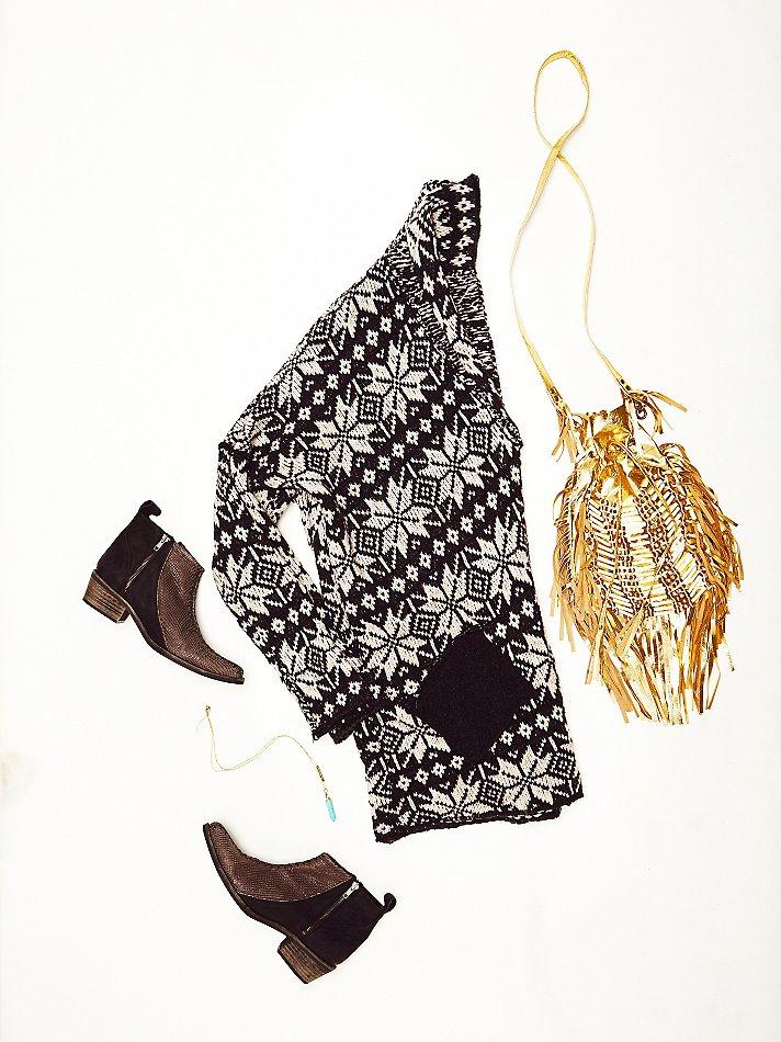 FreePeople's tweet photo. Are you a Meadow? #FPHoliday telling us which FP girl you are for a chance to win a bundle!http://t.co/eVvraRAPo6 http://t.co/QCY0jhNAL8