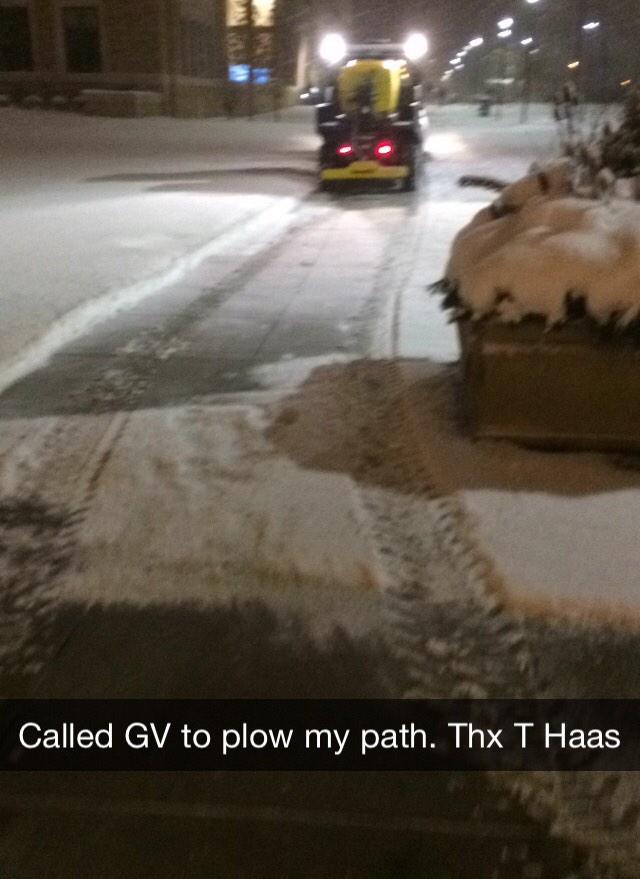 Sauce2daRafters's tweet photo. The things Grand Valley will do for you in a blizzard ❄️ #blessed @GVSU_humor @TotalGVMove @GVnationGV http://t.co/NKK1vlB81K